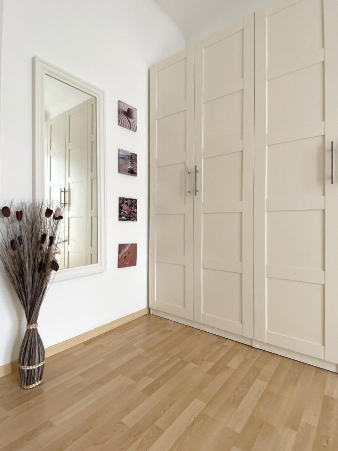 Chic Design Flat In Piero Della Francesca Appartement